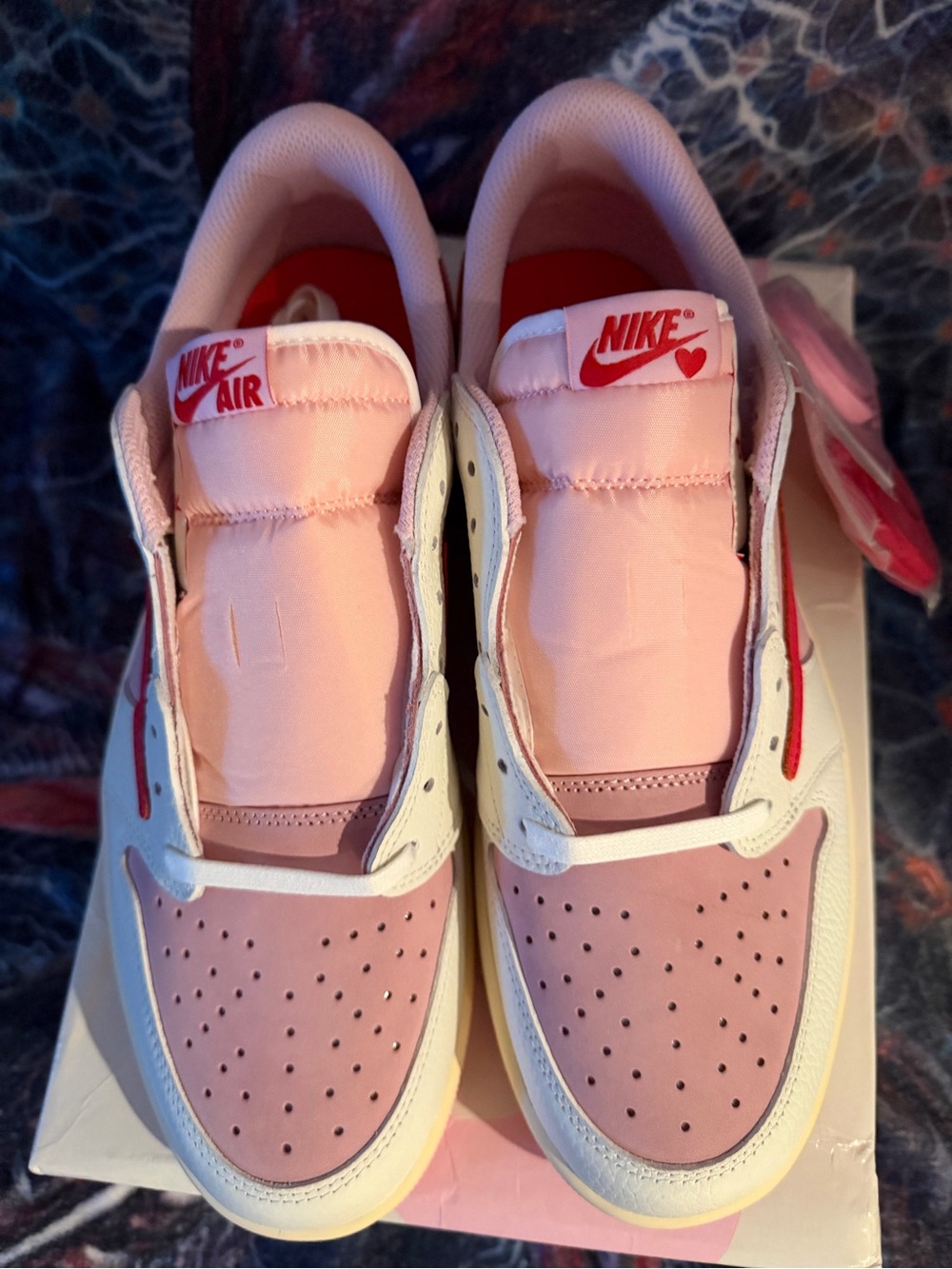 Air Jordan 1 low OG SP Travis Scott ‘Tropical Pink’-men’s 11 - Picture 3 of 12